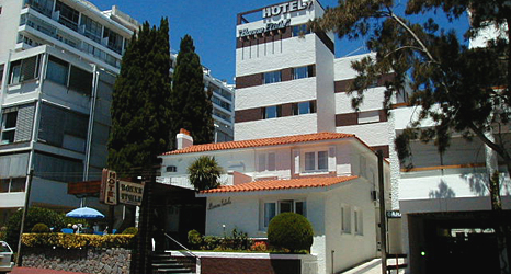 Promoci�n HOTEL-AUTO - 3 d�as, 2 noches - Fin de semana en habitaci�n Doble Superior con alquiler de auto  
