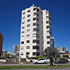Edificio Cap Ferrat: apartamento de un dormitorio y un baño sobre Av. Chiverta a 300 metros de la playa Mansa.
