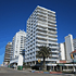 Castellamare: apartamento de tres dormitorios y dependencia de servicio en el centro de la península.