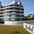 Isabel: three bedroom apartment and dependency in front of the Pinares beach.