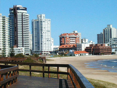 Paseo de Mailhos sobre la Playa Mansa - Punta del Este