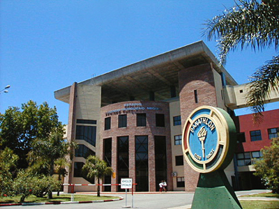 Entrada principal del Campus Municipal - Maldonado