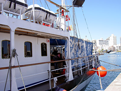 Velero Escuela Capit�n Miranda en el Puerto - Punta del Este