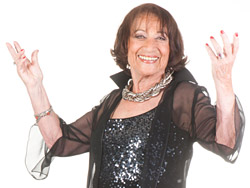 �Octogenaria, �Tu Abuela!� con Cristina Mor�n en Teatro Nogar�