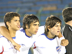 Nacional bicampen de Punta Cup