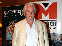 Luis Puenzo homenajeado en Conrad