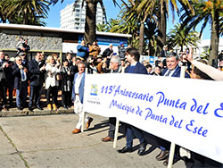 El secretario de la Presidencia particip en desfile por el 115. aniversario de Punta del Este