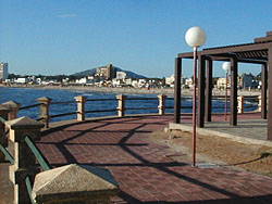 Piri�polis lanza su temporada 2004-2005