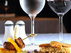 Wine dinners en �St. Tropez� de hotel Conrad