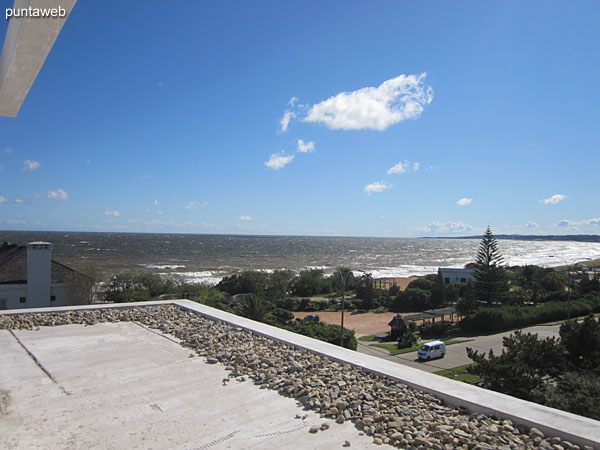 Fachada al contrafrente norte.