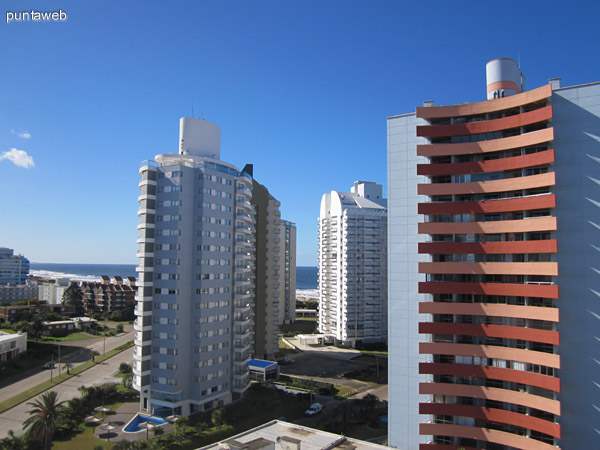 Vista hacia el sureste desde el balcn del departamento.