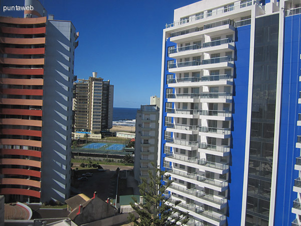 Vista desde el dormitorio secundario hacia el sur.