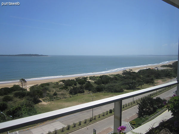 View from the closed balcony of the apartment to peninsula along the Rambla Claudio Williman.