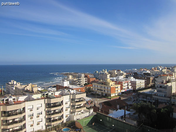 Vista hacia el ocano Atlntico a la altura de la playa El Emir.