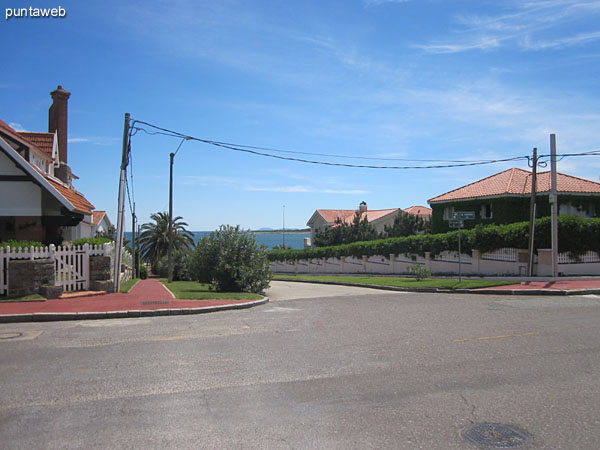 Facade of the building on 6th Street, El Pampero, southwest facing side north and south. <br><br>The apartment is located on the corner of the north side.