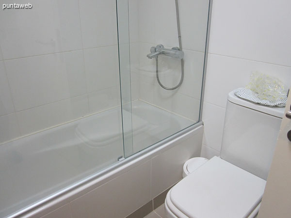 Bao en suite del segundo dormitorio.