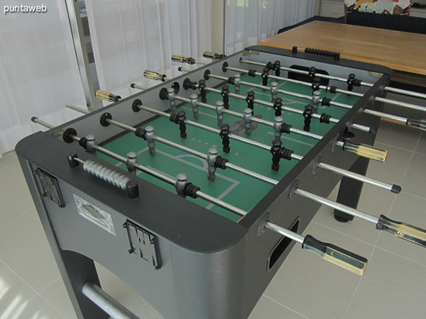 Espacio para chicos en el saln de juegos.