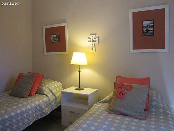 Detail of the headboards in the second bedroom.