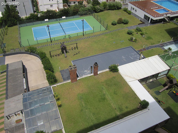 View southeast from the apartment balcony.<br><br>In the background the Atlantic Ocean on the beach Brava.