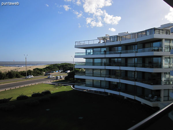 View from eastern side balcony in L to the northeast on the environment.<br><br>The balcony terrace is also accessible from the three bedrooms.