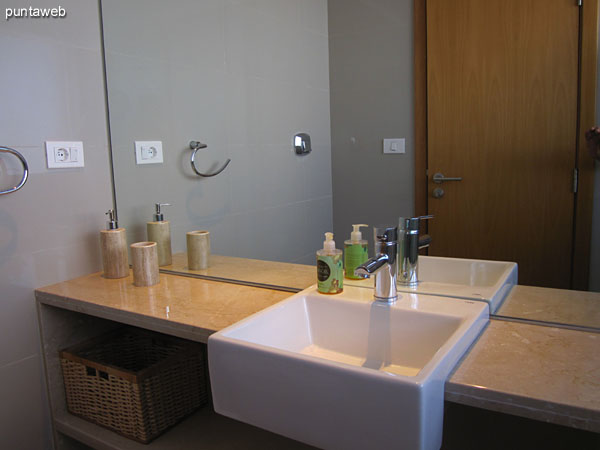 View to the third suite bathroom.
