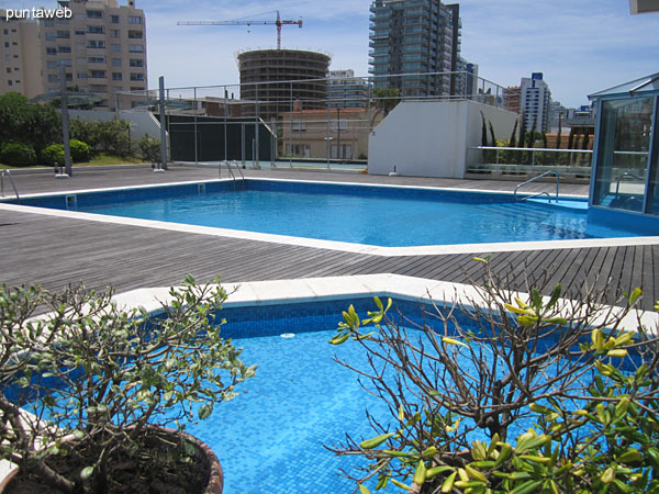 North side facade from space solarium with outdoor pools.