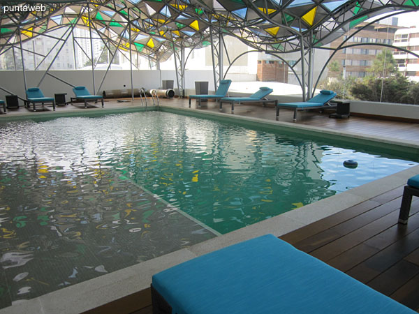 Heated pool, located in front of the south facade of the building along the reception.<br><br>It is equipped with chairs.