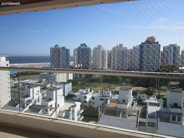 Vista general del lavadero desde su acceso al segundo balcn terraza hacia la cocina.