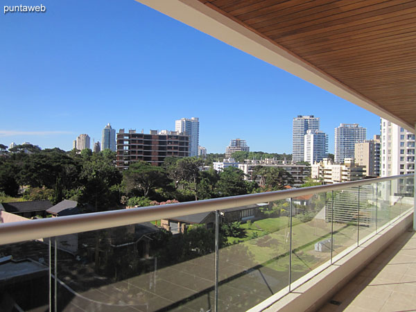 Large terrace balcony connecting all rooms of the apartment.