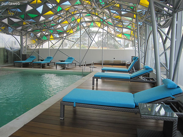 Heated pool, located in front of the south facade of the building along the reception.<br><br>It is equipped with chairs.