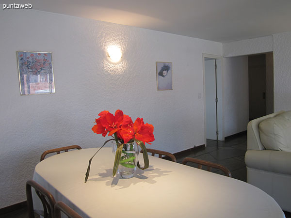 General view of dining room in the living room.<br><br>Located on the north front of the apartment on 24th Street.<br><br>Conditioning important semi–oval table with six chairs.