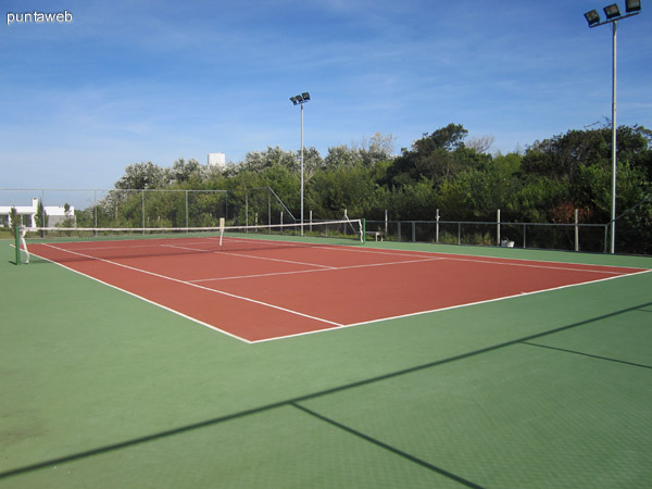 Cancha de golf de ocho hoyos.