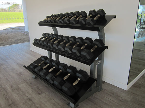 Fitness center. Located in block 3.