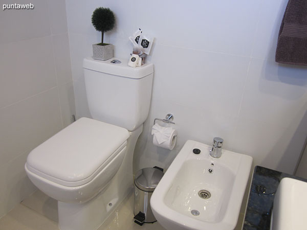 Detail of the bathtub in the bathroom of the suite.