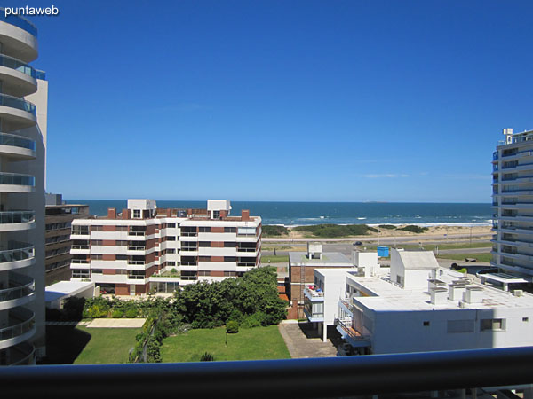 View to the sea, facing south, on the Brava beach from the terrace balcony.