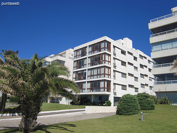 Rambla Lorenzo Batlle, in front of the building.