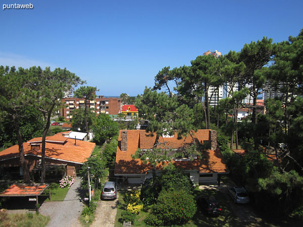 Vista desde la terraza del edificio hacia el lateral norte.