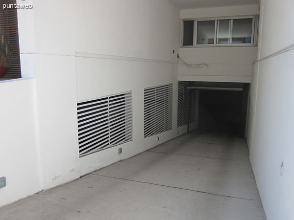 Access to the garage in the basement. The apartment has a unit.