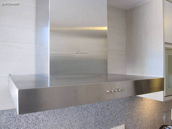 Extractor hood.