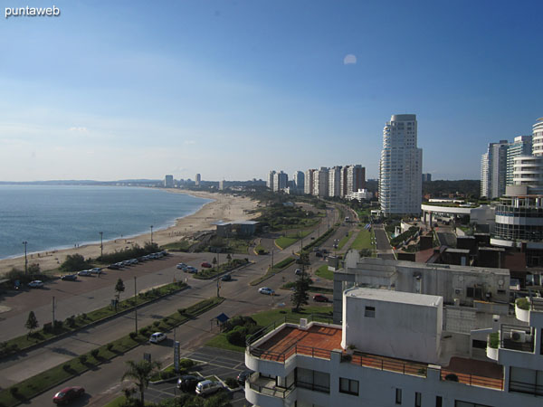 View towards the bay of Punta del Este along the Mansa beach from the window of the service bedroom.