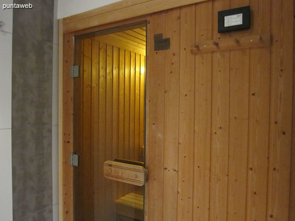 Dry sauna