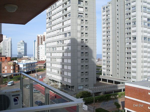 Vista desde la terraza a la calle.