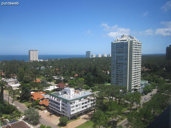 Vista desde el dormitorio principal hacia el sur.