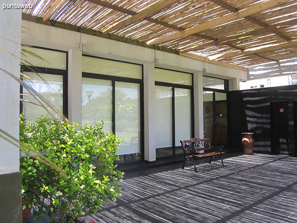 Overview barbecue building. Located on the south side of the property.